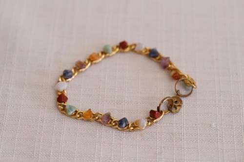 **RS17** 5x assorted ladies fashion bracelets incl gold plated & semi-precious stone bracelet
