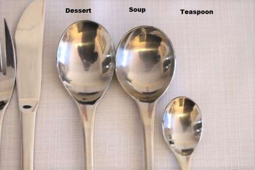 Beautifully presented 56 piece Eetrite stainless steel cutlery set (Impulse pattern) in its canteen