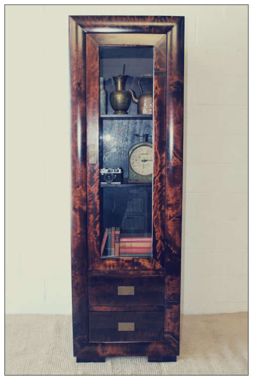 A fantastic Coricraft Arc Collection display cabinet w/ solid brass handles and a modern design -WOW