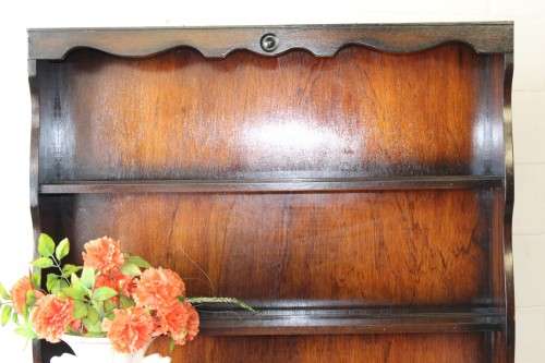 **RS17** A solidly made retro styled welsh dresser cabinet w/ cutlery drawer & double door cupboard