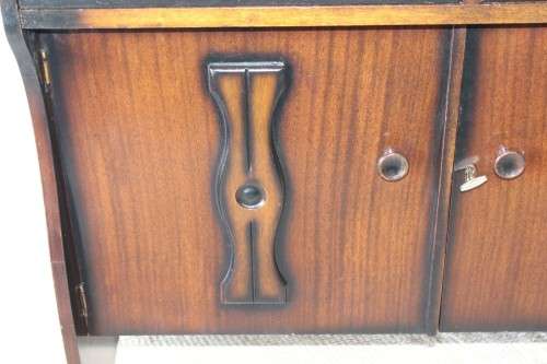 **RS17** A solidly made retro styled welsh dresser cabinet w/ cutlery drawer & double door cupboard
