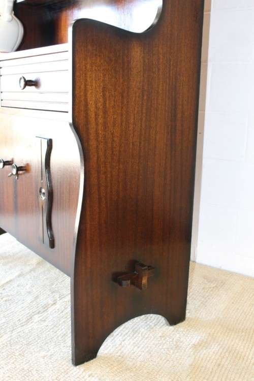 **RS17** A solidly made retro styled welsh dresser cabinet w/ cutlery drawer & double door cupboard