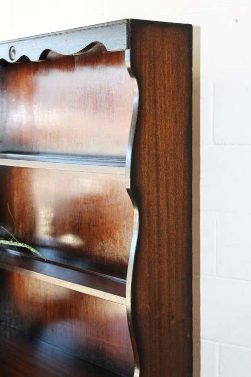 **RS17** A solidly made retro styled welsh dresser cabinet w/ cutlery drawer & double door cupboard