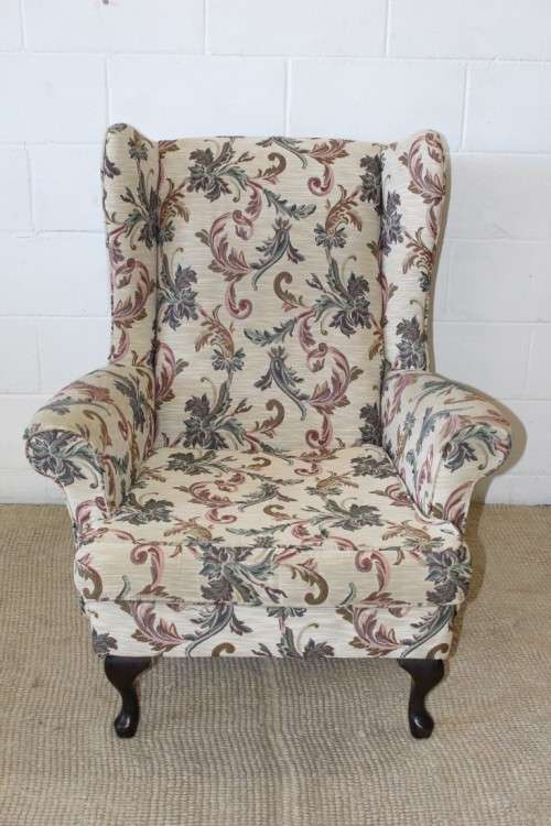 **RS17_Clearance** A beautiful floral upholstered Queen Anne style wing-back lounge suite