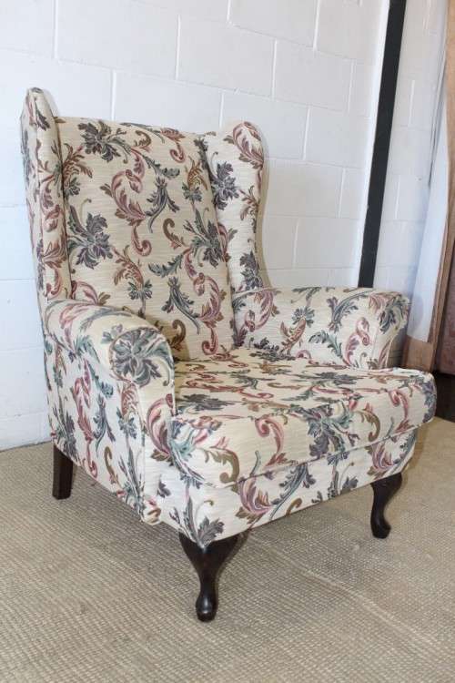 **RS17_Clearance** A beautiful floral upholstered Queen Anne style wing-back lounge suite