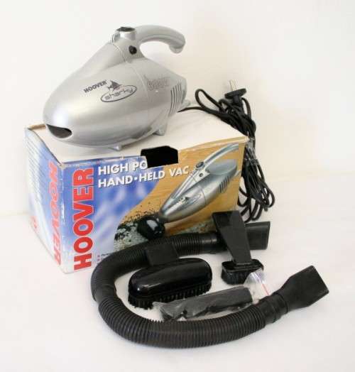 **RS17** A useful 600W Hoover "Sharky" hand-held electric corded vacuum cleaner with attachments