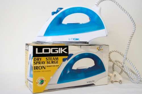 **RS17** A fantastic Logic dry,steam spray surge iron in its box.