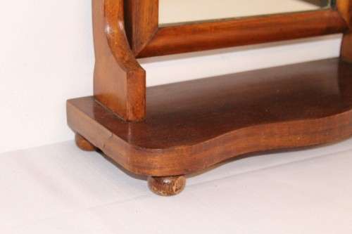 An amazing and beautifully made vintage solid wooden (tilting) dressing table vanity mirror