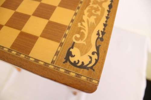 Amazing vintage Italian made marquetry inlay chess table w/ a red lined interior in great condition