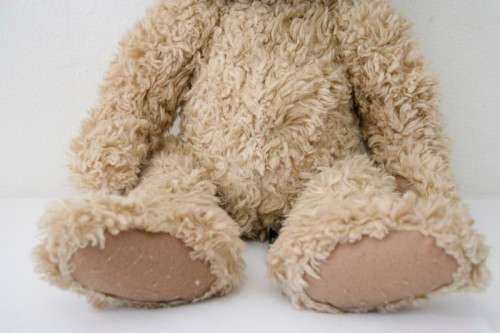 A gorgeous and well made original Russ (teddy) bear by the name of "Tennyson" in awesome condition