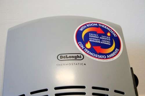 A fabulous De Longhi Thermostatic gas heater w room thermostat. Effective, economical for winter.
