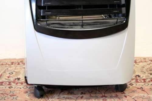 A fabulous De Longhi Thermostatic gas heater w room thermostat. Effective, economical for winter.