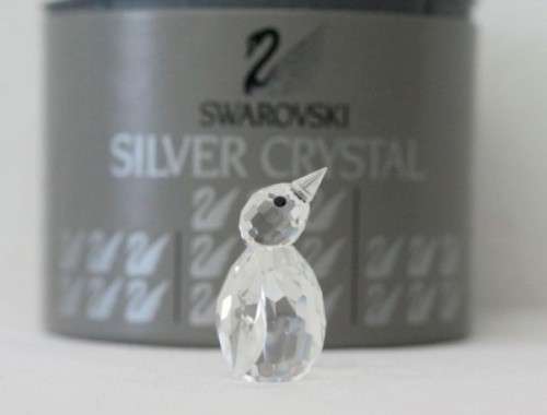 **RS17** A retired Swarovski (No 191448 ) crystal Penguin in its original box in superb condition