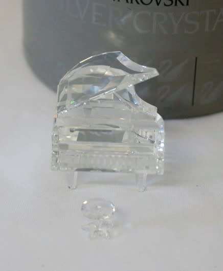 **RS17** A  retired Swarovski (No174506) crystal Piano in its original box in superb condition