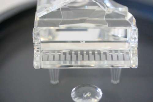**RS17** A  retired Swarovski (No174506) crystal Piano in its original box in superb condition
