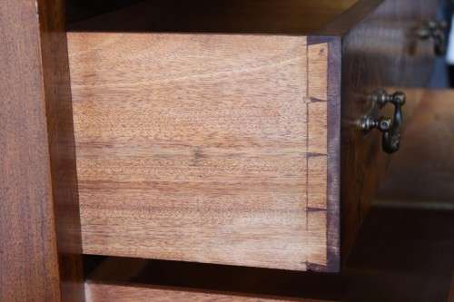 A magnificent Georgian-style Walnut chest of drawers with Queen Anne legs and three spacious drawers