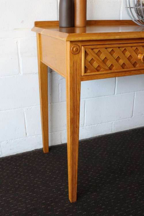 **RS17_Clearance** An incredible stylish two-drawer Oak console table and a matching Oak mirror