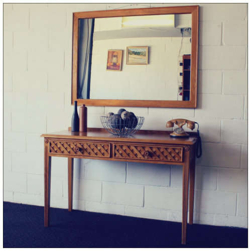**RS17_Clearance** An incredible stylish two-drawer Oak console table and a matching Oak mirror