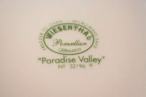 A fantastic vintage German made Wiesenthal (Paradise Valley) porcelain veggie bowl