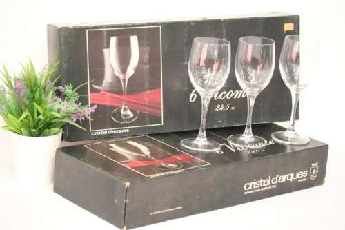 10 superb vintage French made Vicomte "Cristal D'Arques" crystal red wine glasses