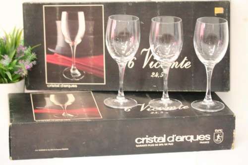 10 superb vintage French made Vicomte "Cristal D'Arques" crystal red wine glasses