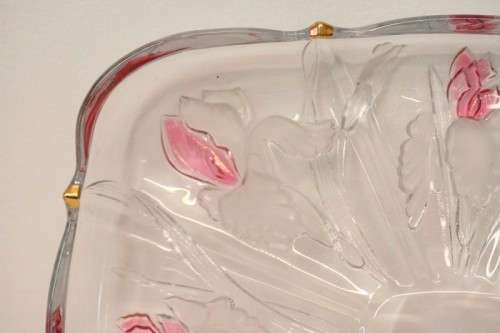 **RS17** A stunning decorative rectangle shaped glass serving platter in excellent condition.