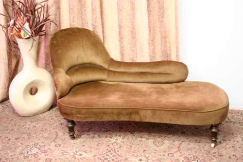 **RS17_Clearance** Incredible vintage brown velvet chaise lounge on its original brass castors