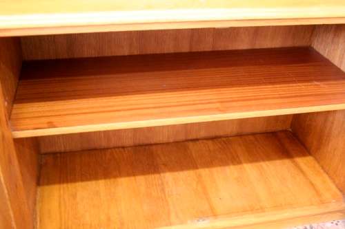 A lovely stylish wooden book case in very good condition. Great in a study, reading room! RS17Sale