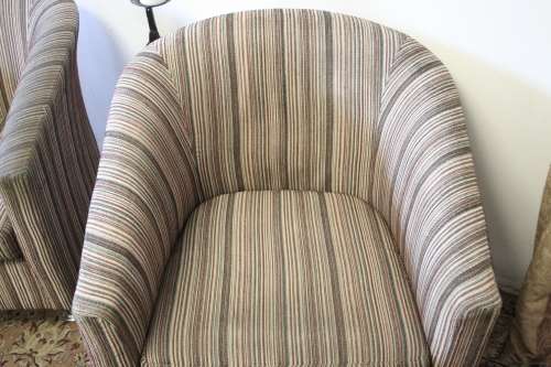 2x Stunning and very stylish upholstered tub chairs w/ clean uncomplicated lines. bid/chair