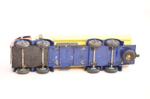 A superb vintage (c1950) original die-cast Dinky Foden 14-ton red & yellow "Shell" tanker (No. 504)