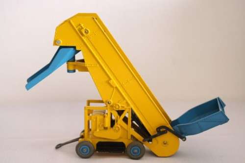 An incredible BOXED original vintage (c1960) Dinky Toys No. 564 blue & yellow Elevator Loader