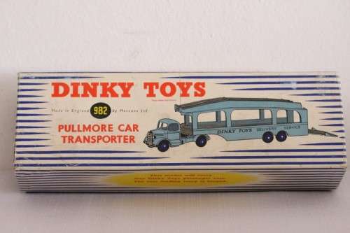 **RS17** A vintage (c1960) original Dinky Toys Pullman Car Transporter (No. 982) in its original box