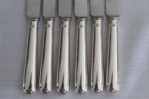 A stunning set of 6x British hallmarked sterling silver CJ Vande" dinner knives with steel blades