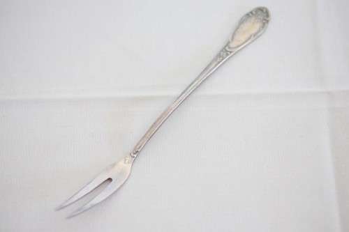A beautiful vintage (boxed) German made "Wilkens" 90 silver plated gravy ladle and meat fork set