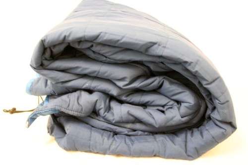 **RS17** An awesome "Born free" Expedition 270 100% rip stop nylon sleeping bag in its carry bag.