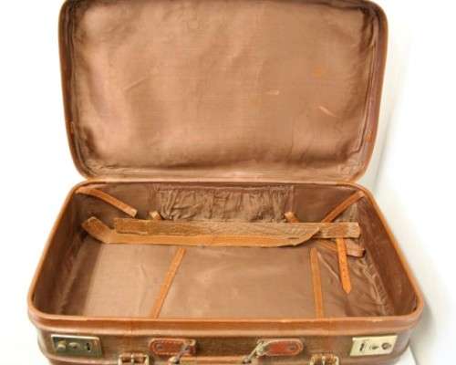 **RS17** An awesome vintage brown suitcase w/ brass buckles - ideal for extra storage in the house