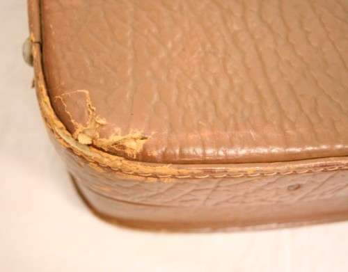 **RS17** An awesome vintage brown suitcase w/ brass buckles - ideal for extra storage in the house