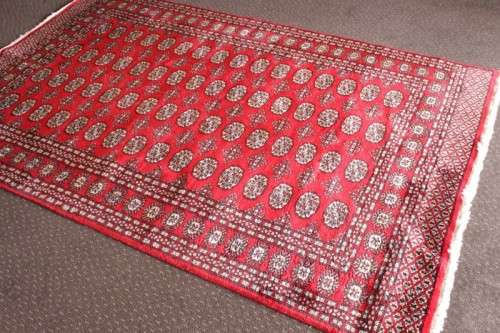 A superb, well made (2.58m x 1.59m) traditional "very soft" Pakistani Karachi Persian carpet
