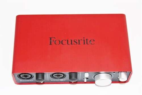 An extremely versatile Focusrite Scarlett 2i2 Gen 2 USB Audio Interface - perfect condition, in box!