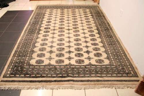 A superb and rare beige Iranian Turkomen Persian carpet (2.02m x 3.13m) in beautiful condition