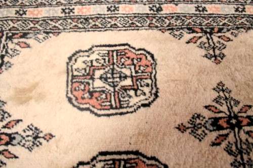 A superb and rare beige Iranian Turkomen Persian carpet (2.02m x 3.13m) in beautiful condition