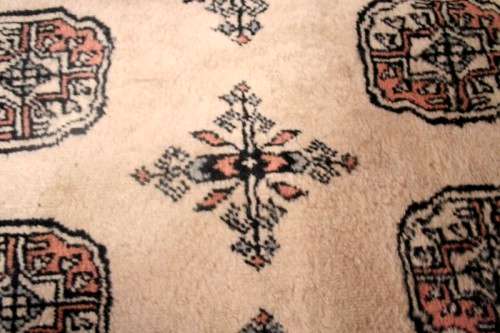 A superb and rare beige Iranian Turkomen Persian carpet (2.02m x 3.13m) in beautiful condition