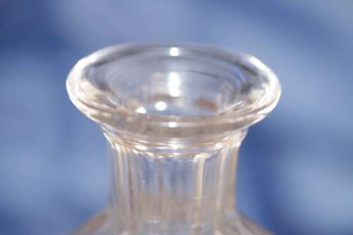 **RS17** An original Swedish Kosta crystal decanter w/ engraved sailing ships in stunning condition