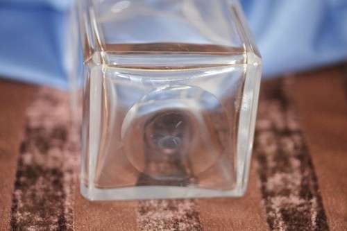 **RS17** An original Swedish Kosta crystal decanter w/ engraved sailing ships in stunning condition
