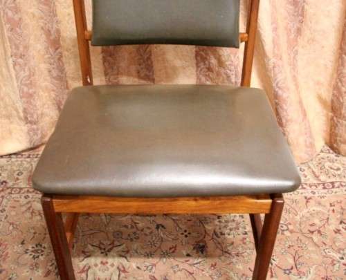 **RS17_Clearance** A stunning and well made retro occasional chair - perfect for a reading corner!