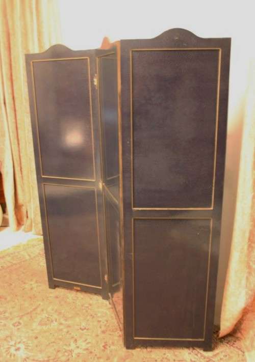 **RS17** A fabulous wooden glossy black and gold patterned 4-panel room divider. Beautiful!!!