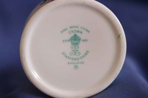 **RS17** A vintage Crown Staffordshire "Spring Flowers" porcelain trinket bowl in its original box