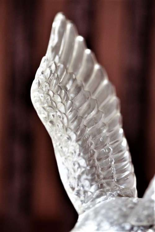 A fantastic vintage French made "Cristal D'Arques" cut crystal eagle figurine - perfect paperweight!