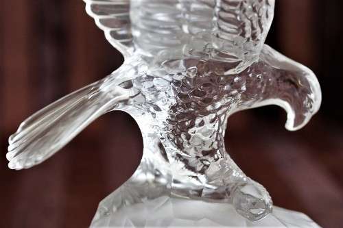 A fantastic vintage French made "Cristal D'Arques" cut crystal eagle figurine - perfect paperweight!