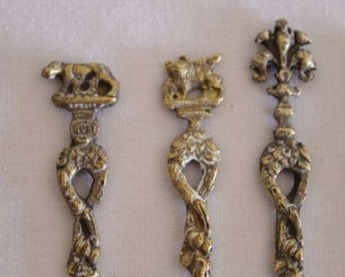 A wonderful set of 6x rare antique Italian made "Alpak" silver plate Roman themed figural spoons